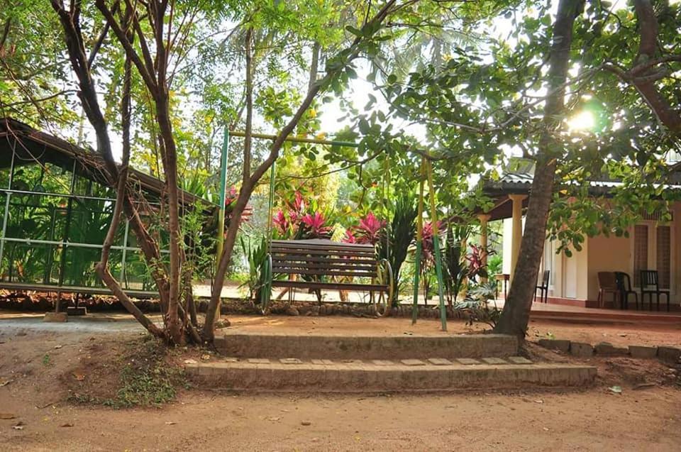 Soba Lanka Holiday Resort Melsiripura Buitenkant foto