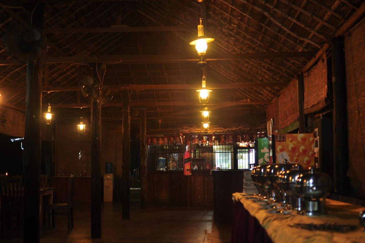 Soba Lanka Holiday Resort Melsiripura Buitenkant foto