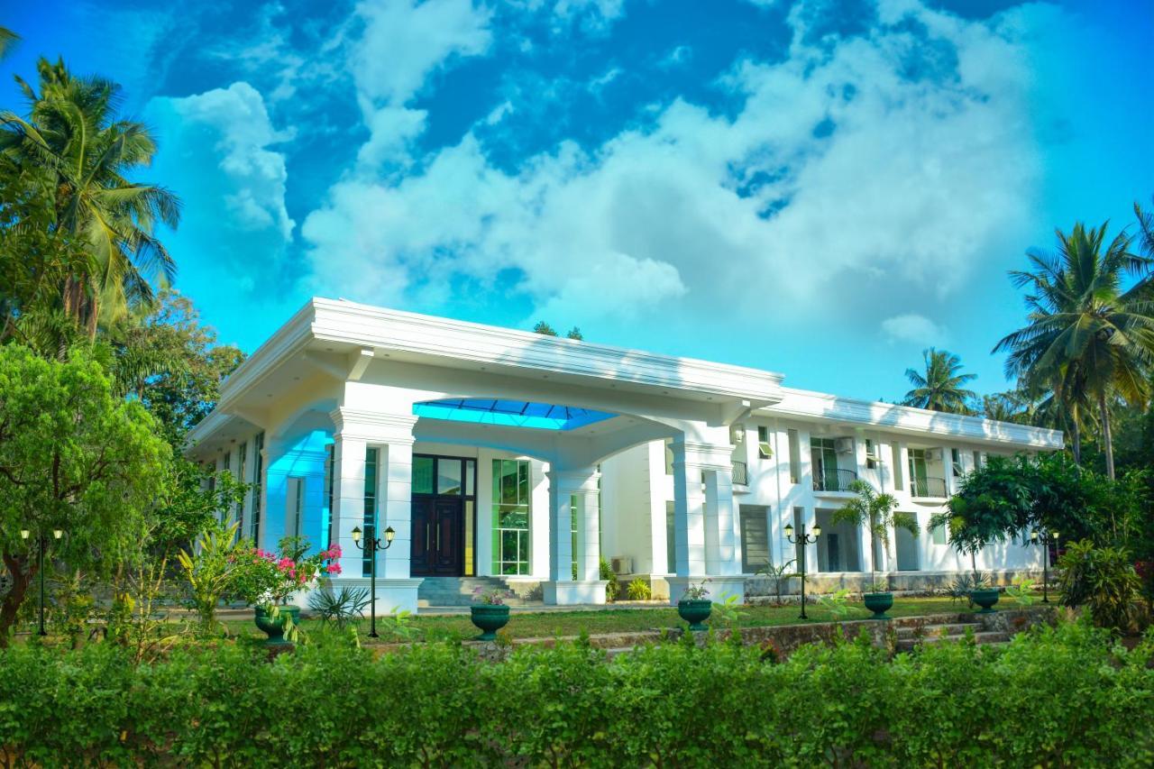 Soba Lanka Holiday Resort Melsiripura Buitenkant foto