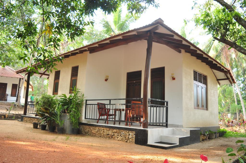 Soba Lanka Holiday Resort Melsiripura Buitenkant foto