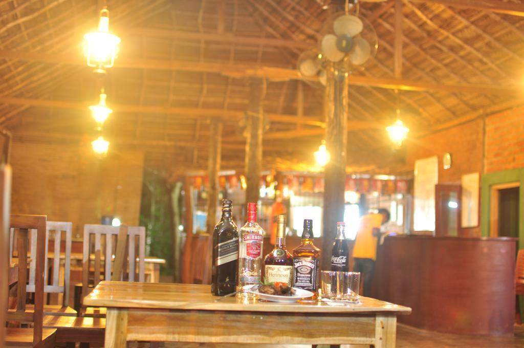 Soba Lanka Holiday Resort Melsiripura Buitenkant foto